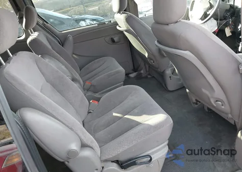 2003 Dodge Grand Caravan Sport z USA, uszkodzony, nr VIN 1D4GP44383B295656